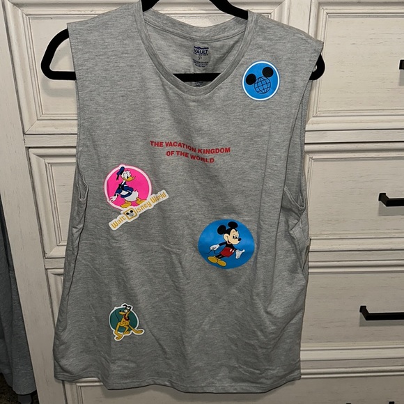 NWT Walt Disney World Vault Collection Size Medium Tank Top - Picture 1 of 4